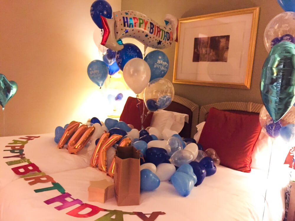 彼氏へのバースデーサプライズプレゼント バルーン出張装飾 ホテルサプライズ 誕生日やプロポーズはアニプラバルーン